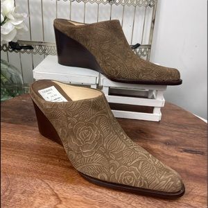 Arturo Chiangmai Elizabeth Womens Mules 9M.